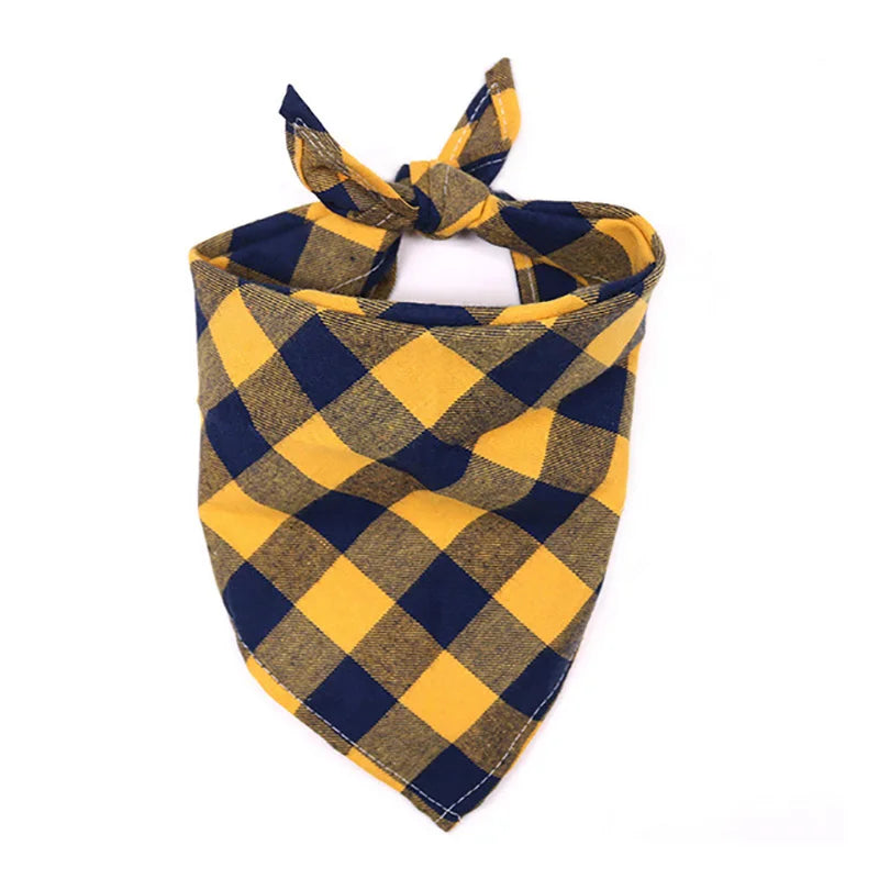 Classic Red Black Plaid Pet Dog Bandana Cat Puppy Pet Dog Accessories Pet Neckerchief Scarf Dog Saliva Towel