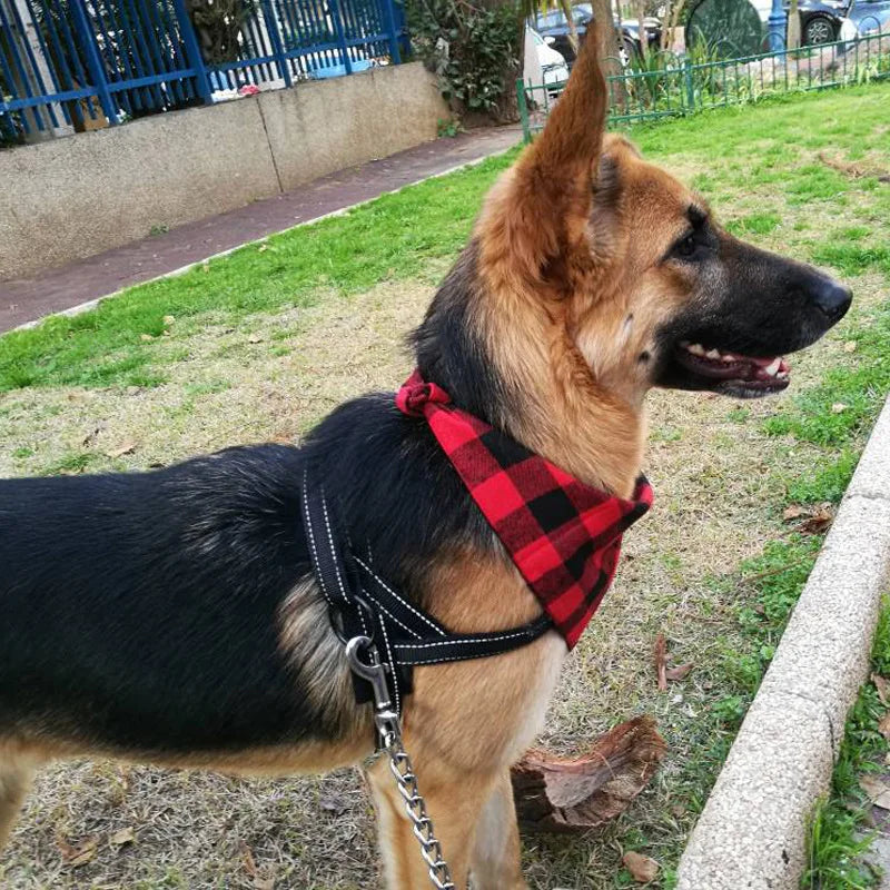 Classic Red Black Plaid Pet Dog Bandana Cat Puppy Pet Dog Accessories Pet Neckerchief Scarf Dog Saliva Towel